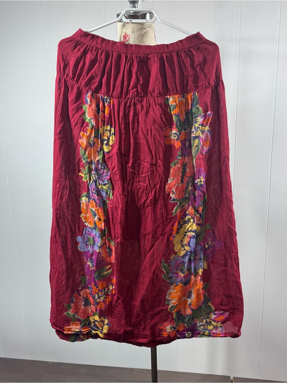 women floral skirt, size small